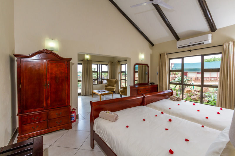 Zulu Nyala Game Lodge フルフルウェ エクステリア 写真